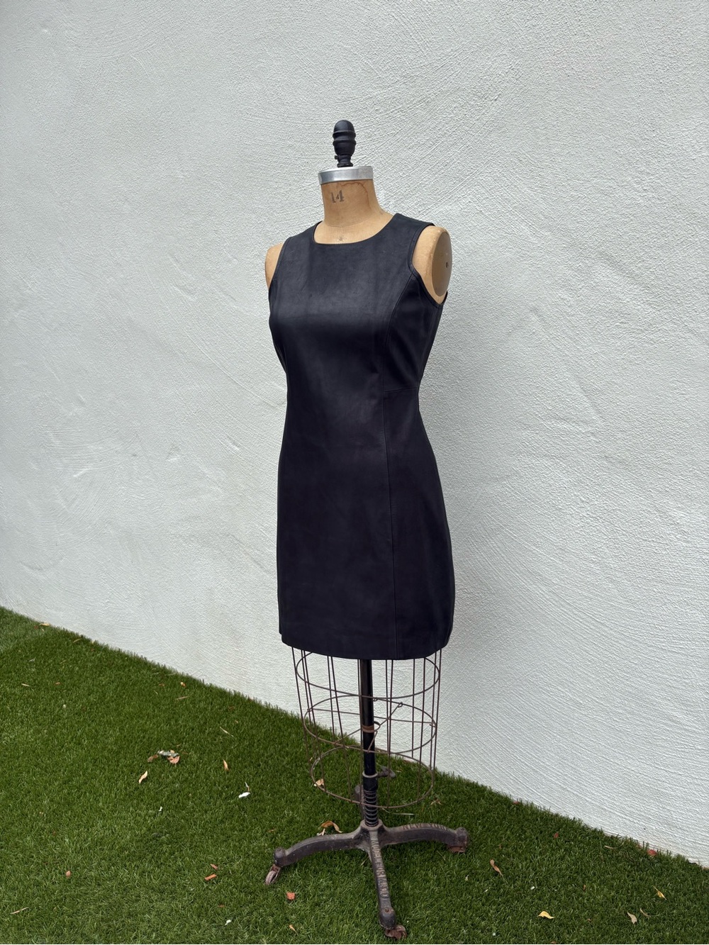 Theyskens' Theory Black Sleeveless Sheath Dress